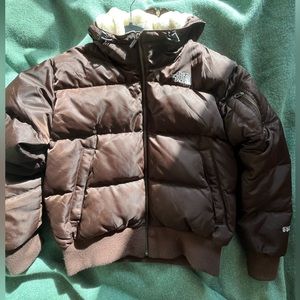 Brown North Face Puffer, Woman’s size xs. Fits cropped, in super good condition.